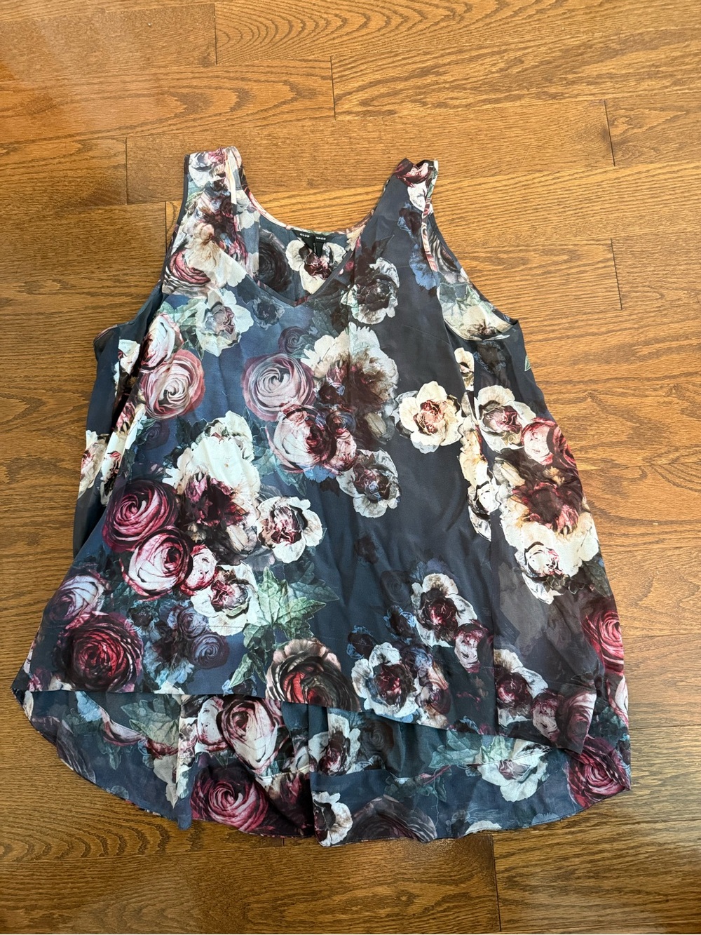 Club Monaco Navy Floral V-Neck Sleeveless Camisole
